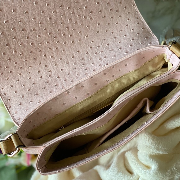 NWT Giani Bernini Ostrich Flap Shoulder Bag - Picture 5 of 9